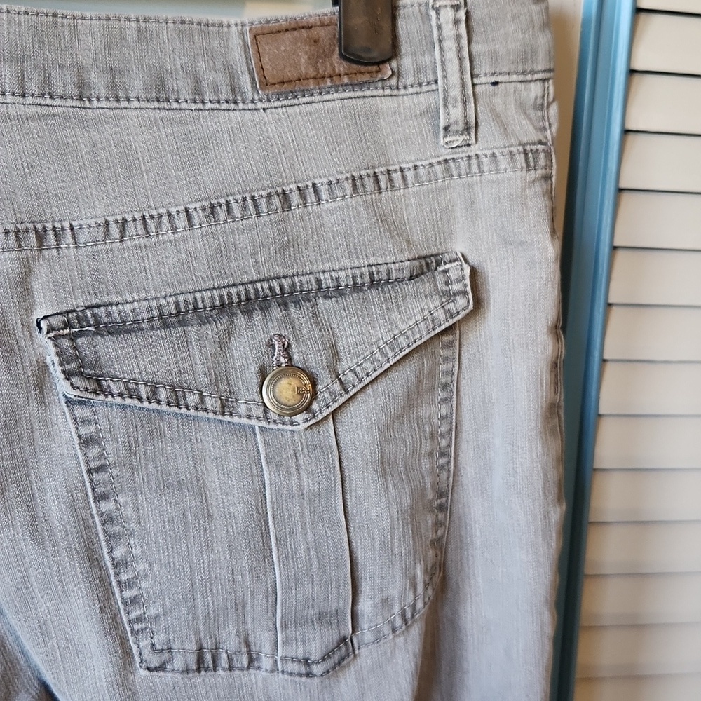Lee Light Grey Classic Fit Jeans - Picture 9 of 13
